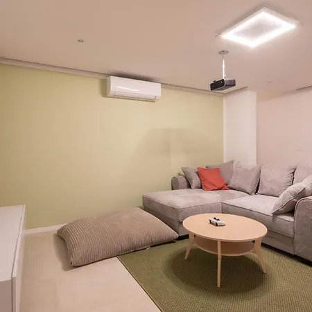 Willa Maxime With Heated Pool