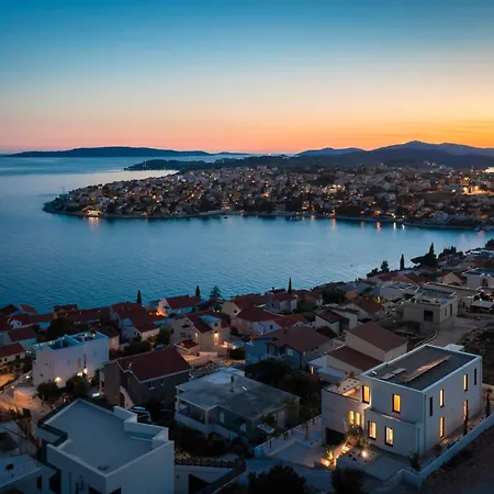 Maxime With Heated Pool Willa *