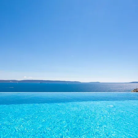 Maxime With Heated Pool Villa Trogir