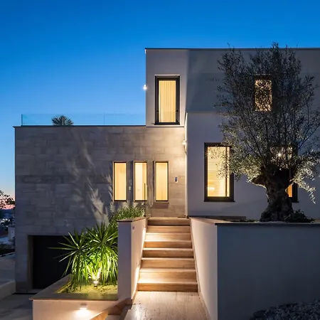 Maxime With Heated Pool Villa Trogir