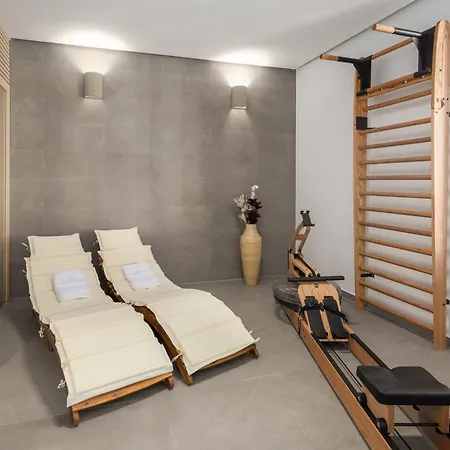 Maxime With Heated Pool