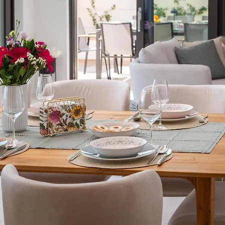 Maxime With Heated Pool *