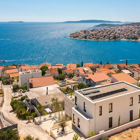 Maxime With Heated Pool