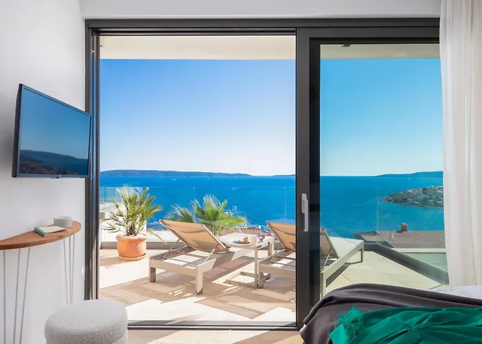 Maxime With Heated Pool * Trogir