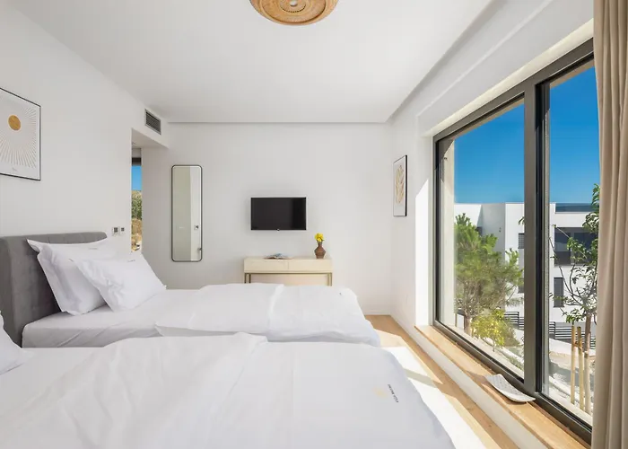 Villa Maxime With Heated Pool Trogir