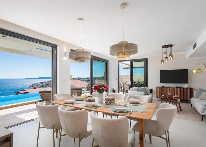 Maxime With Heated Pool Villa Trogir