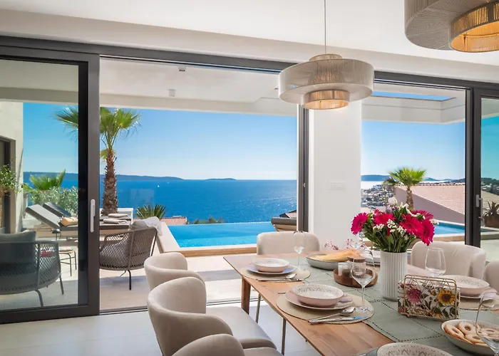 Maxime With Heated Pool Villa Trogir