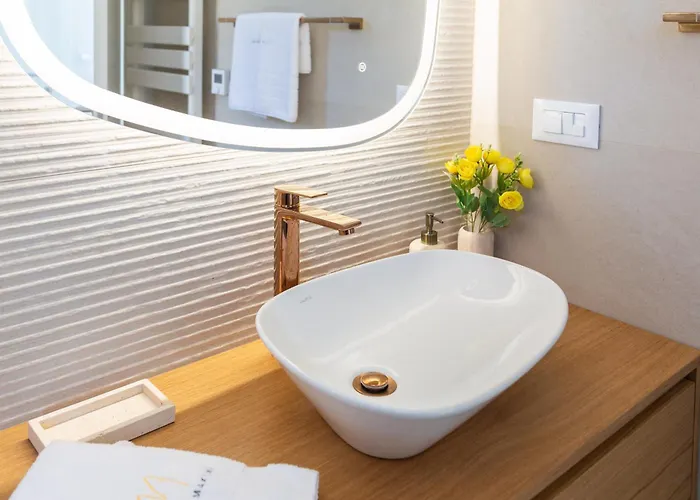 Maxime With Heated Pool Trogir