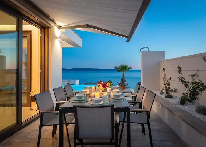 Maxime With Heated Pool Villa